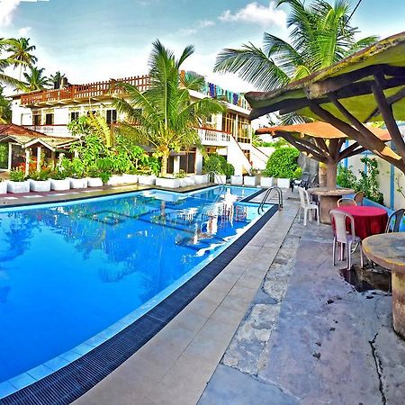 Deutsch Lanka Hotel Telwatta Buitenkant foto