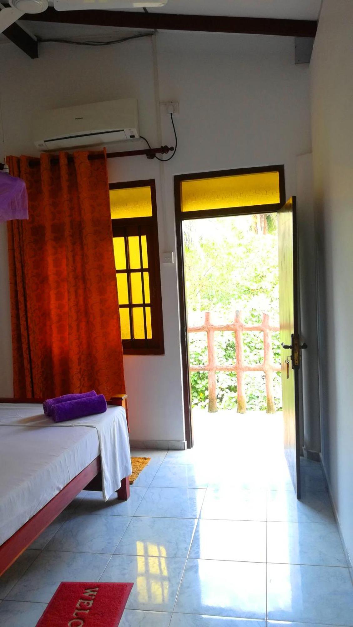 Deutsch Lanka Hotel Telwatta Buitenkant foto