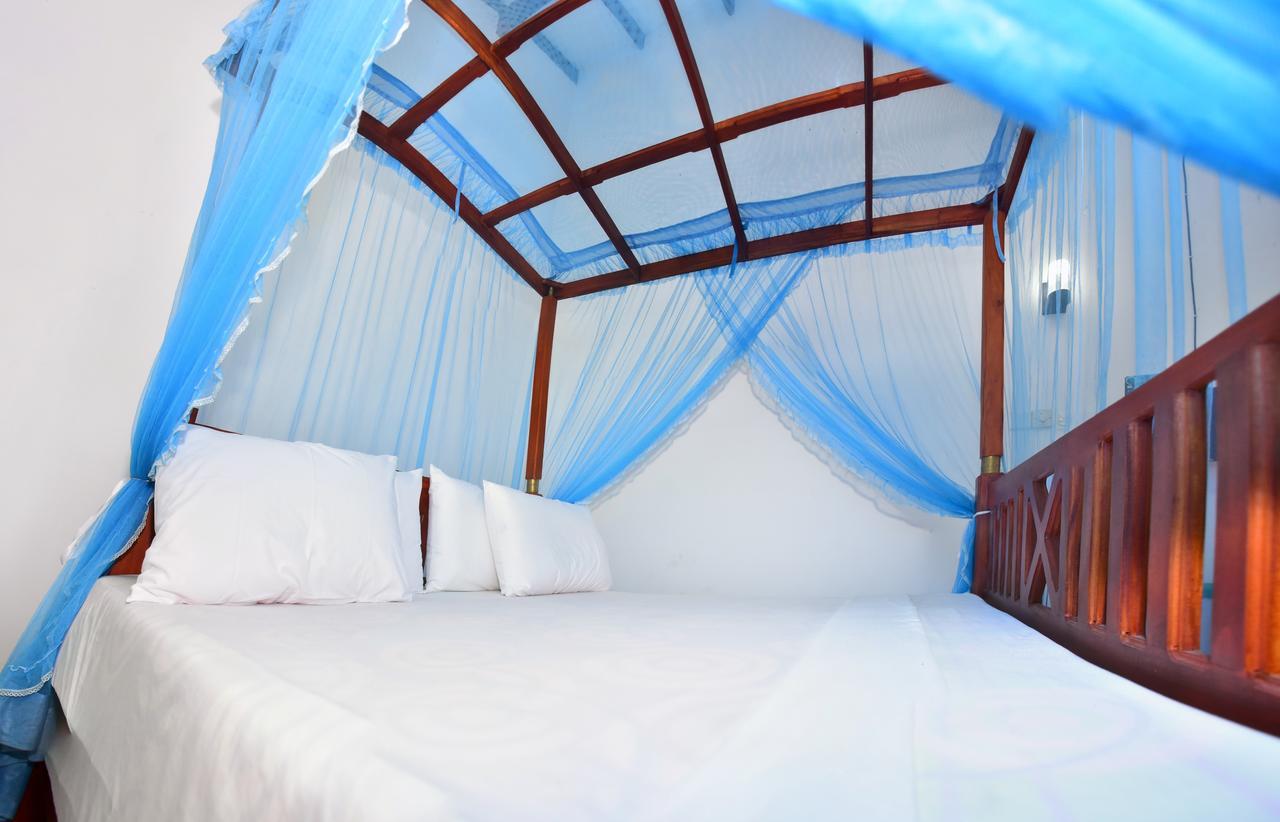Deutsch Lanka Hotel Telwatta Buitenkant foto