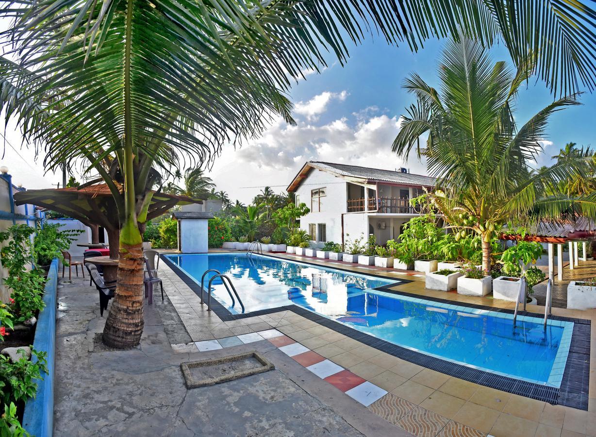 Deutsch Lanka Hotel Telwatta Buitenkant foto