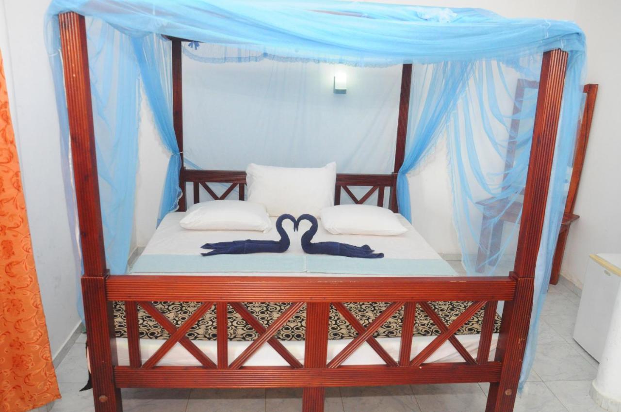 Deutsch Lanka Hotel Telwatta Buitenkant foto