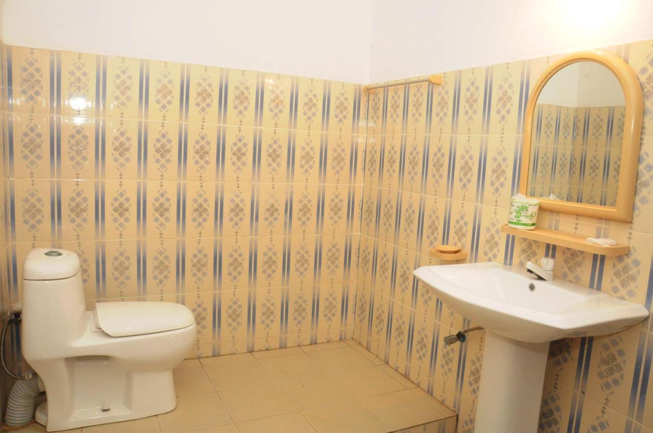 Deutsch Lanka Hotel Telwatta Buitenkant foto