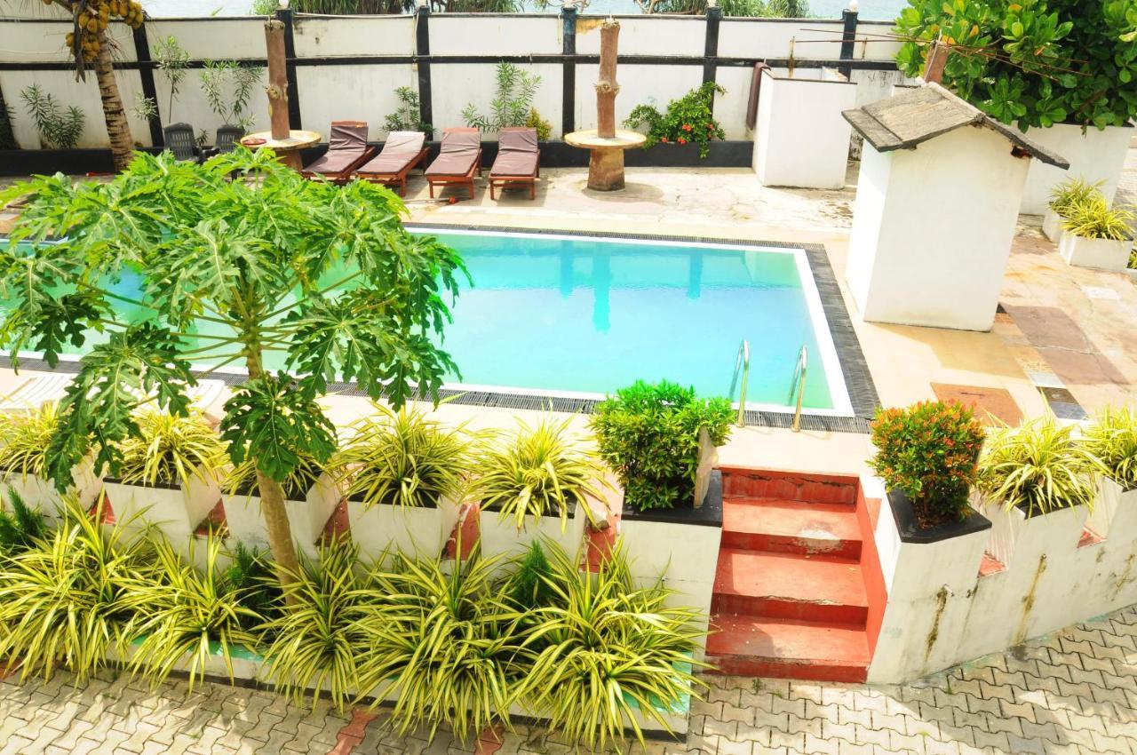 Deutsch Lanka Hotel Telwatta Buitenkant foto