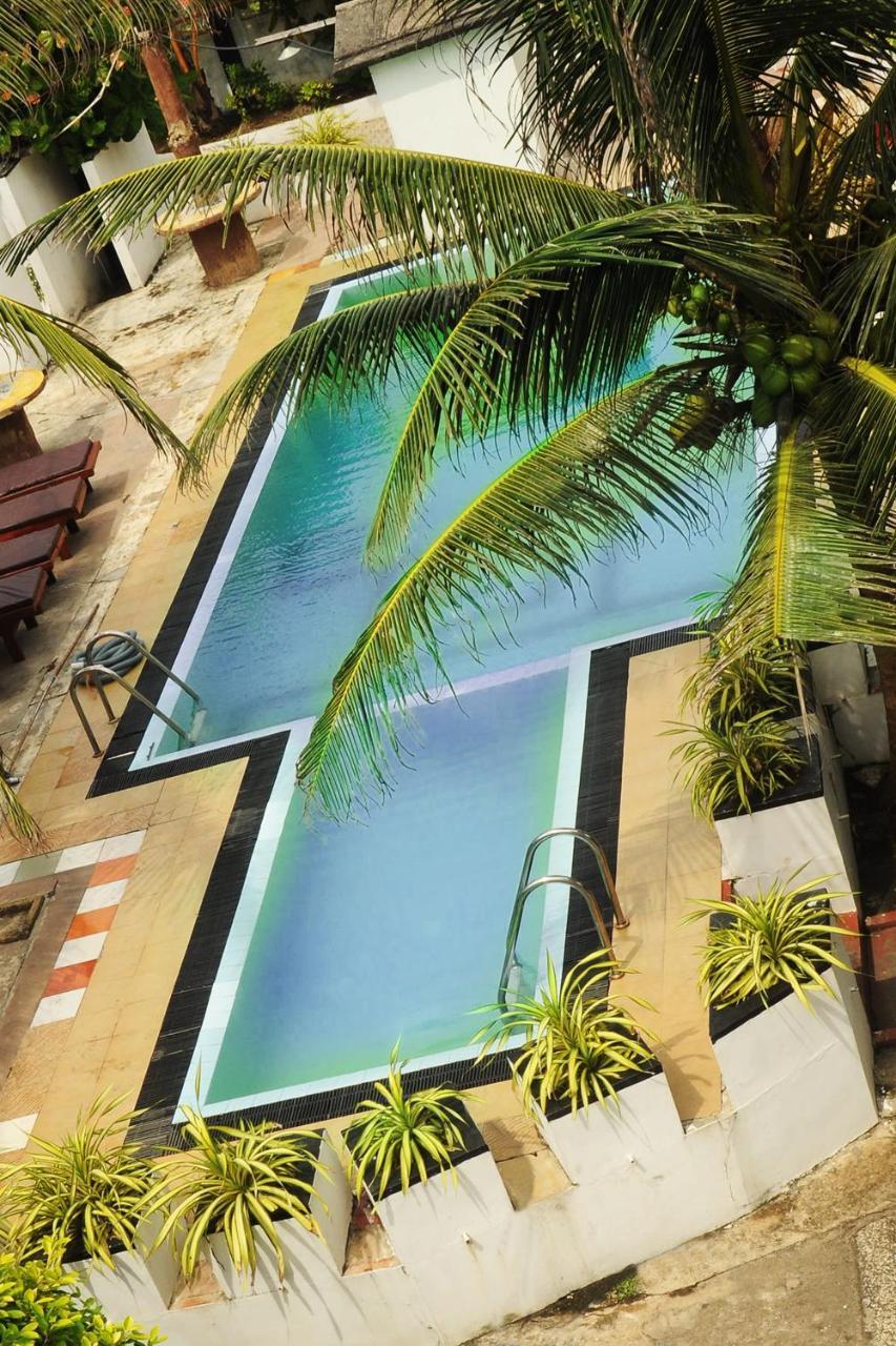 Deutsch Lanka Hotel Telwatta Buitenkant foto