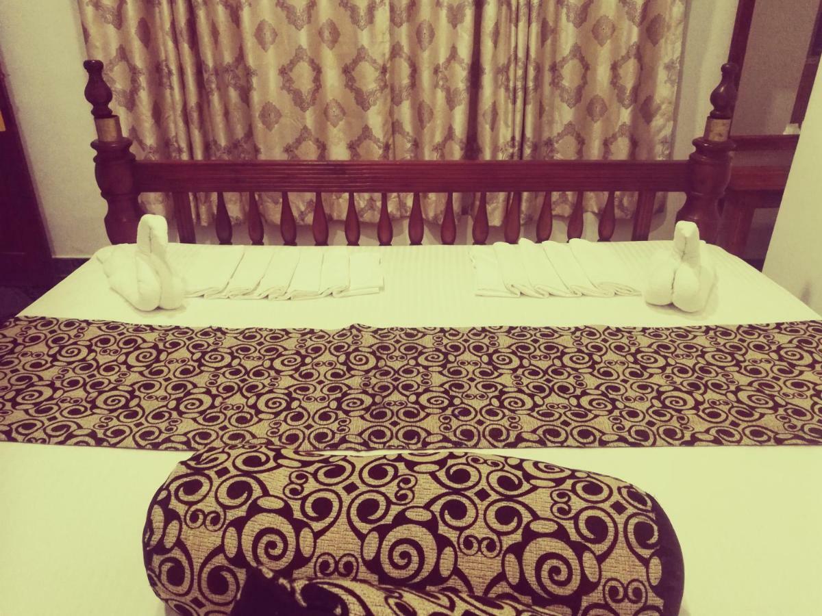 Deutsch Lanka Hotel Telwatta Buitenkant foto