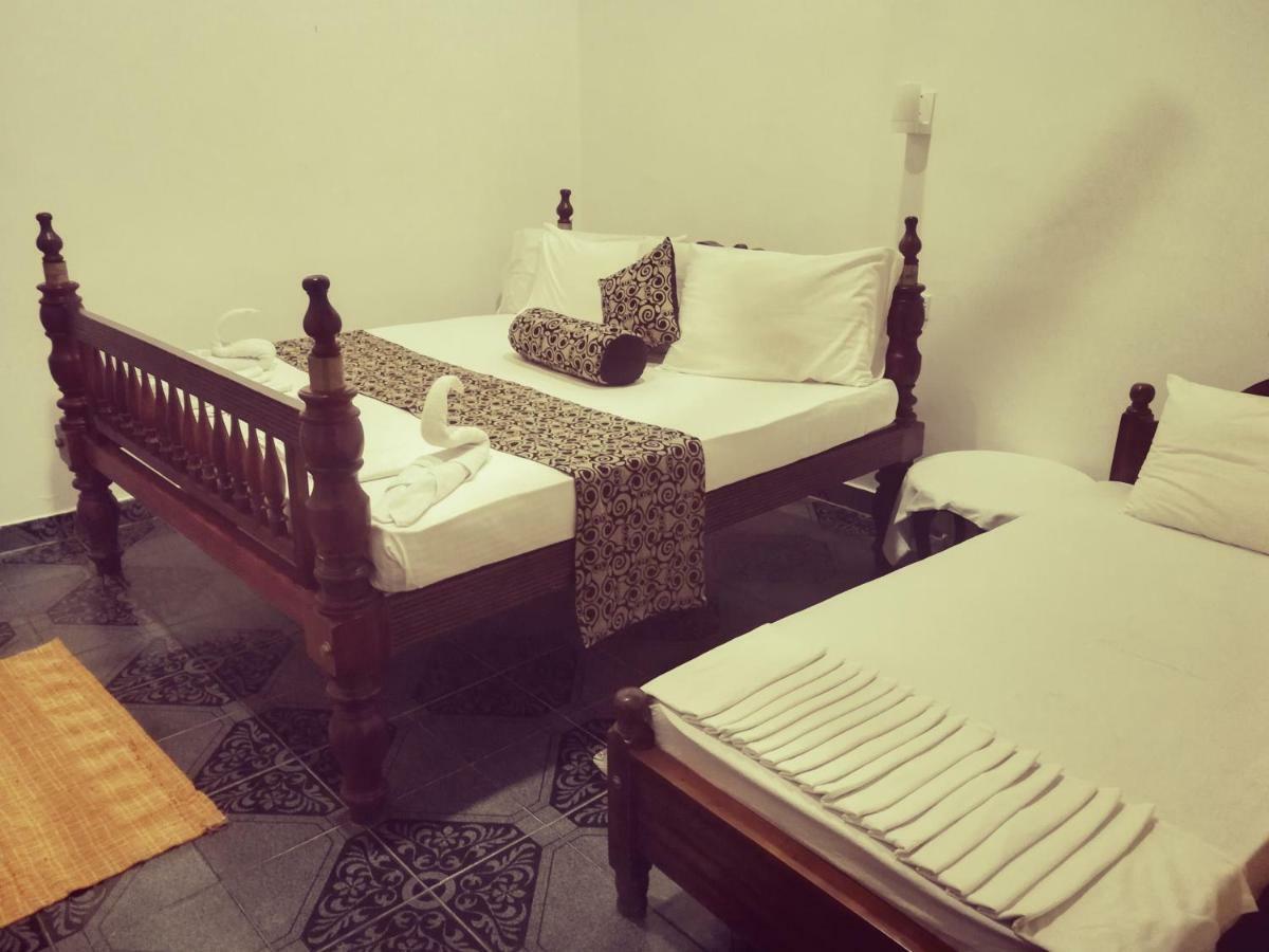 Deutsch Lanka Hotel Telwatta Buitenkant foto