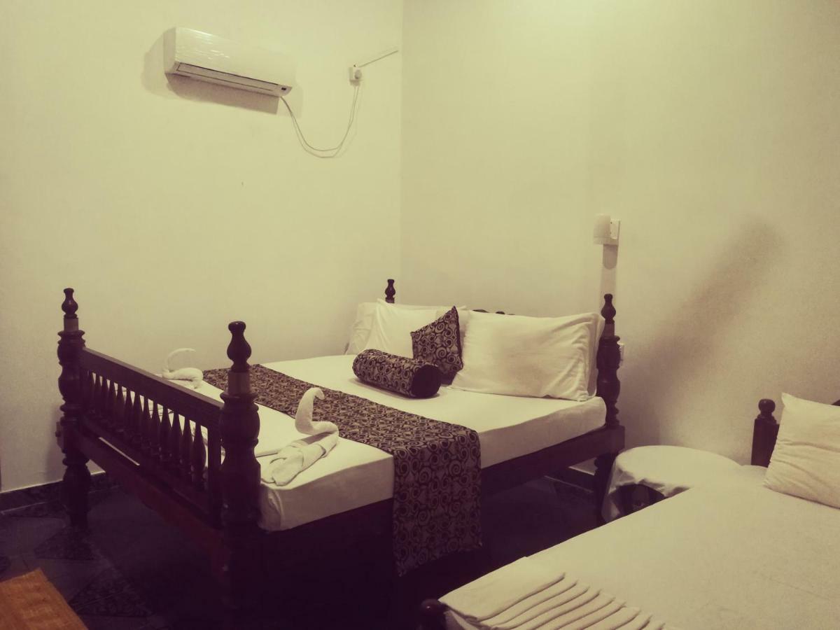 Deutsch Lanka Hotel Telwatta Buitenkant foto